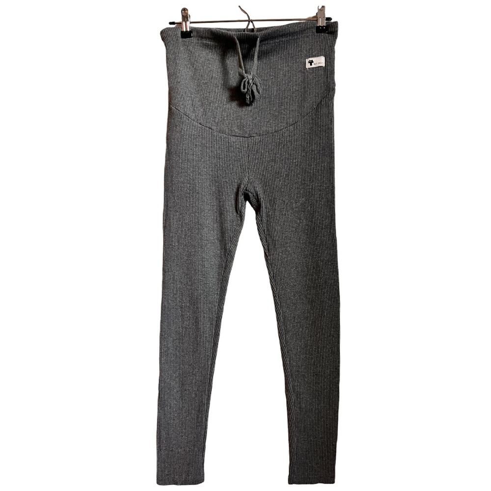 Maternity lounge leggings, size large but I was a small/medium. So soft!